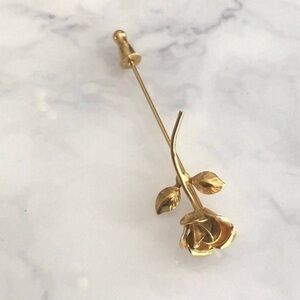 Vintage Gold Tone Flower Hat Pin